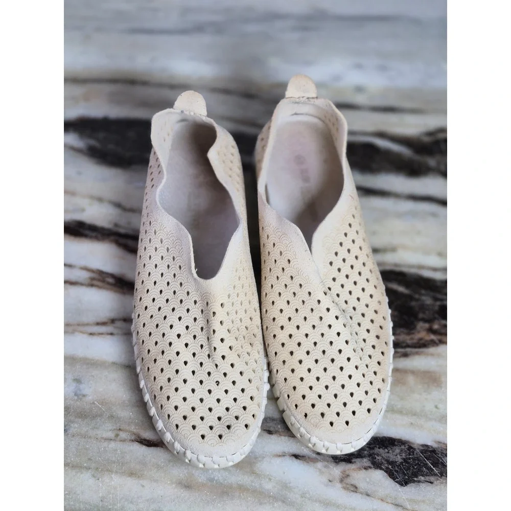 Ilse Jacobsen Tulip 139 Perforated Slip‎ On Shoes Cream Beige EU 37  Womens